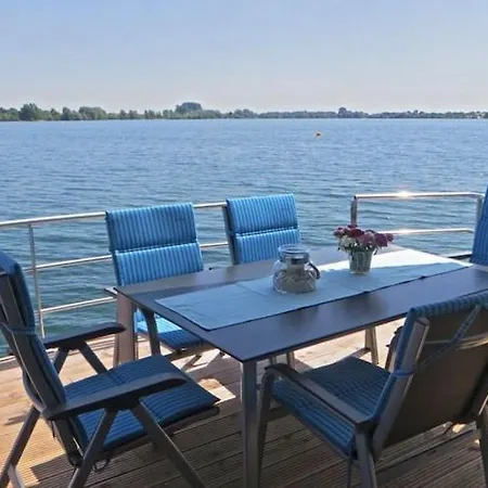 Botel Hausboot Am Xantener Nordsee Xanten
